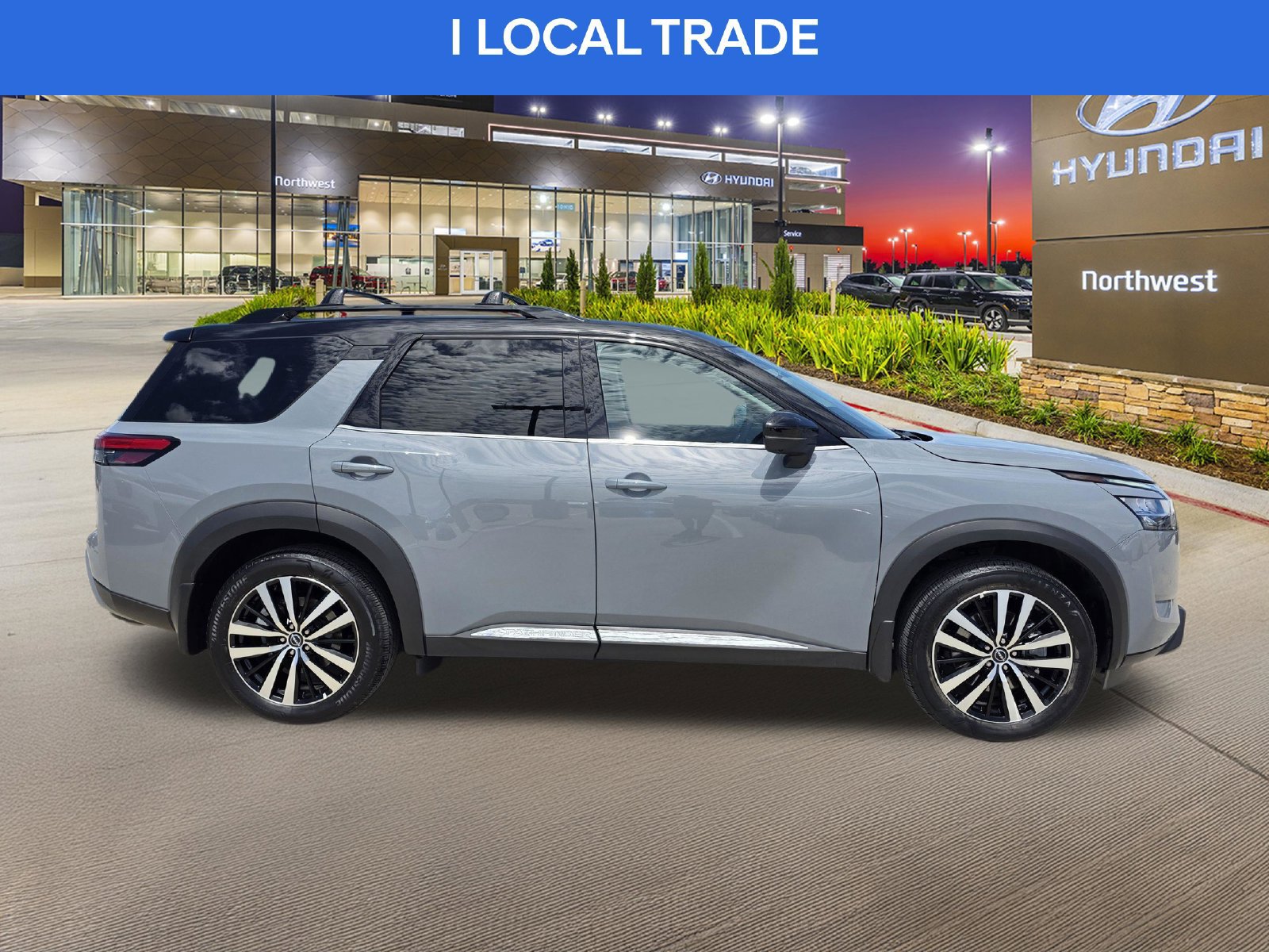 Used 2024 Nissan Pathfinder Platinum w/ Cargo Package AWD/4WD image 6