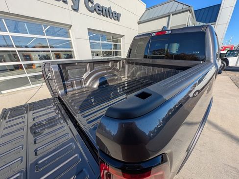 New 2026 RAM 1500 4x4 Crew Cab image 11