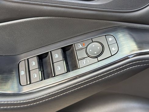 Used 2026 Nissan Rogue SV FWD image 24