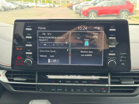 Certified 2022 Toyota Sienna XSE w/ XSE Plus Package AWD/4WD image 3