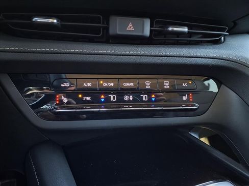 Used 2023 Buick Envision Preferred image 18