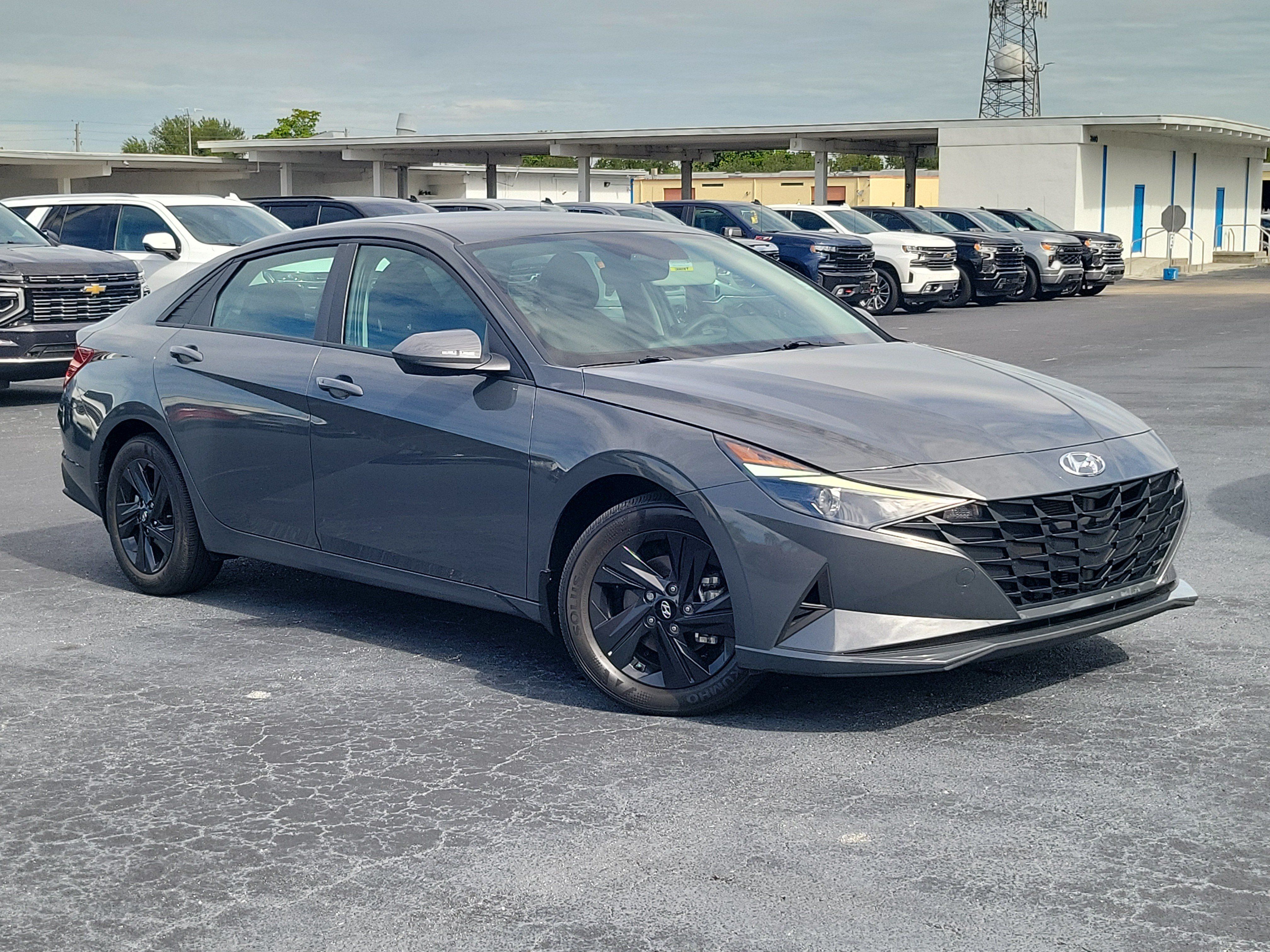 Used 2023 Hyundai Elantra Blue FWD image 30