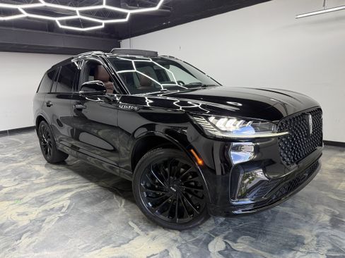 Used 2026 Lincoln Aviator Reserve w/ Jet Appearance Package AWD/4WD image 5