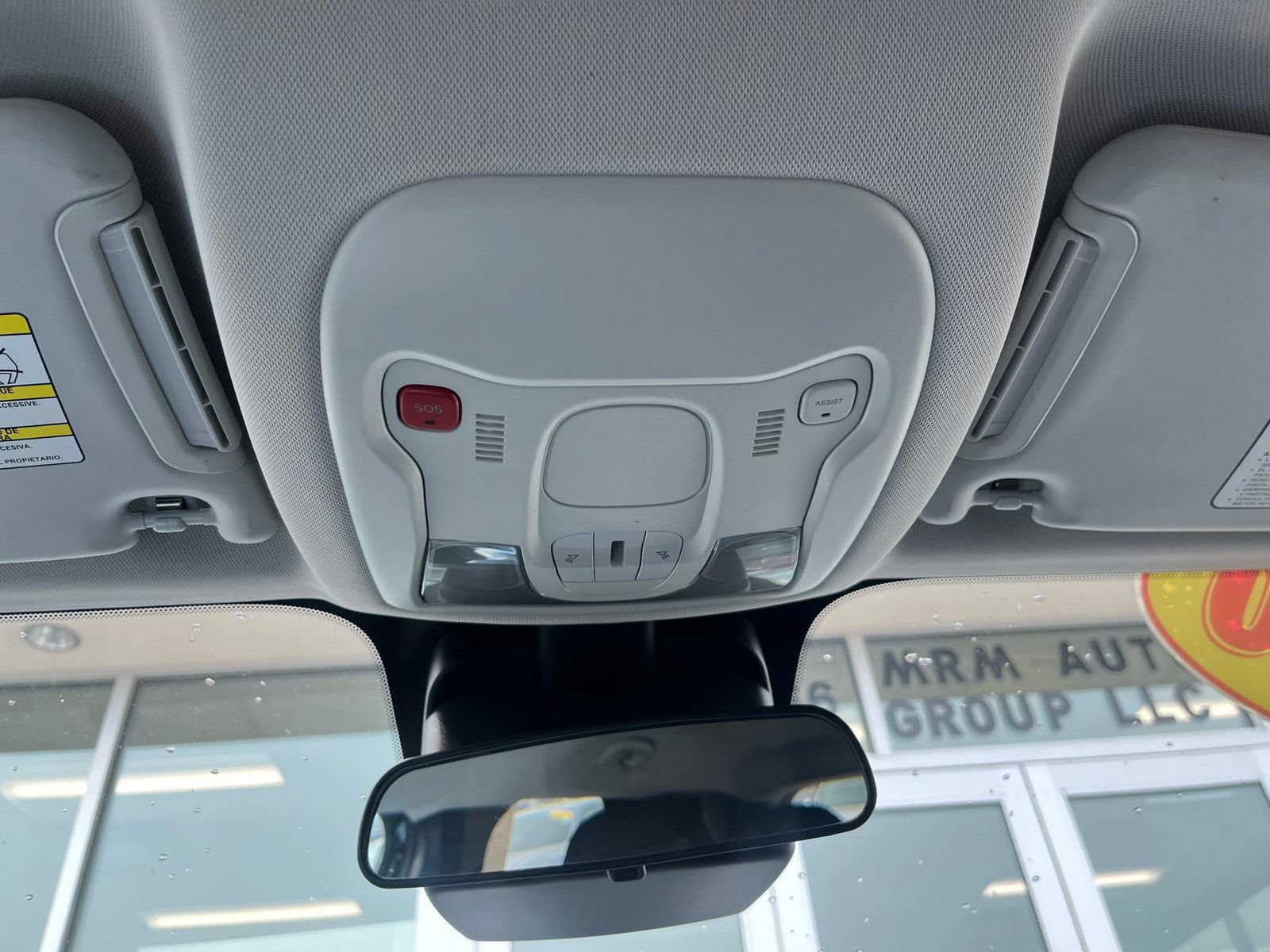 Used 2020 Jeep Renegade Latitude FWD image 19