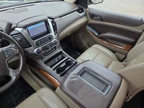 Used 2015 Chevrolet Suburban LTZ AWD/4WD image 19