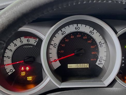 Used 2012 Toyota Tacoma PreRunner image 21