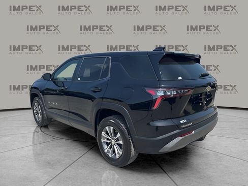 Used 2026 Chevrolet Equinox LT FWD image 3