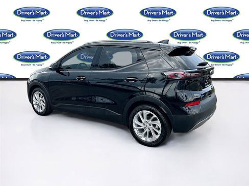 Used 2022 Chevrolet Bolt EUV LT w/ Comfort Package FWD image 5
