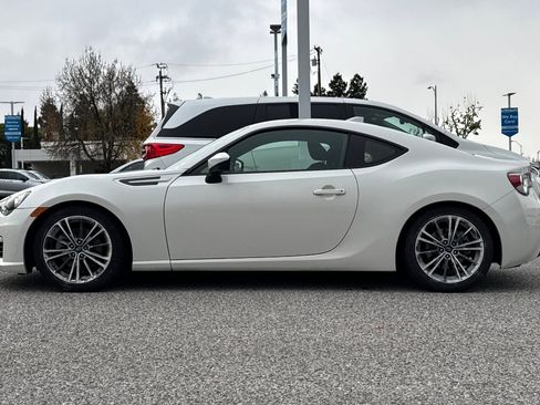Used 2016 Subaru BRZ Premium image 2