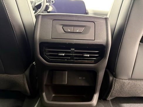 Used 2025 Chevrolet Silverado EV LT image 28