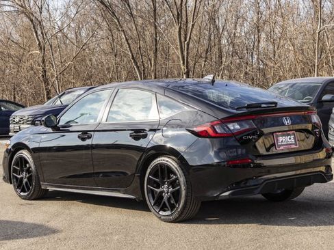 Used 2023 Honda Civic Sport image 7