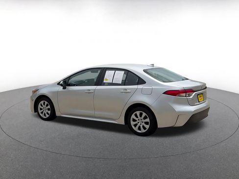 Used 2023 Toyota Corolla LE FWD image 11
