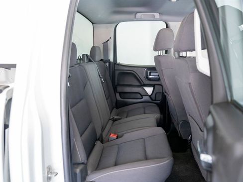 Used 2018 Chevrolet Silverado 1500 LT w/ Trailering Package AWD/4WD image 16