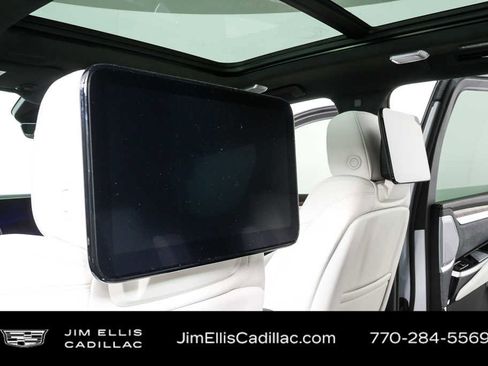 New 2026 Cadillac Escalade Platinum Sport w/ LPO, ONYX Package AWD/4WD image 21