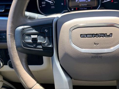 Used 2021 GMC Yukon Denali AWD/4WD image 24