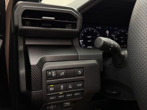 Used 2025 Toyota Tacoma TRD Pro image 32