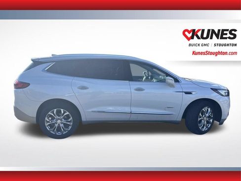Used 2019 Buick Enclave Avenir w/ Avenir Technology Package AWD/4WD image 12