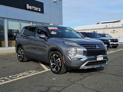 Used 2024 Mitsubishi Outlander SE