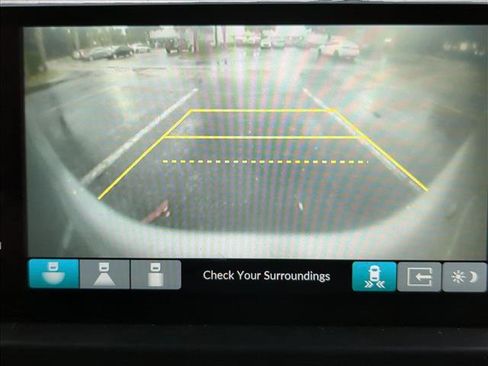 Used 2024 Honda Pilot EX-L image 11