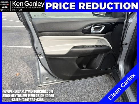 Used 2022 Jeep Compass Limited image 10