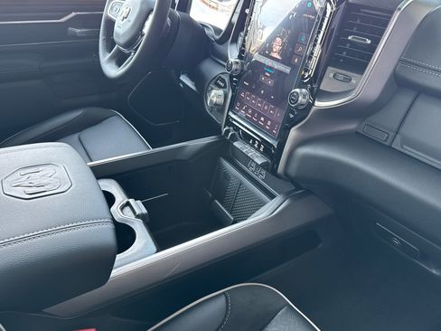 New 2026 RAM 1500 Laramie AWD/4WD image 14