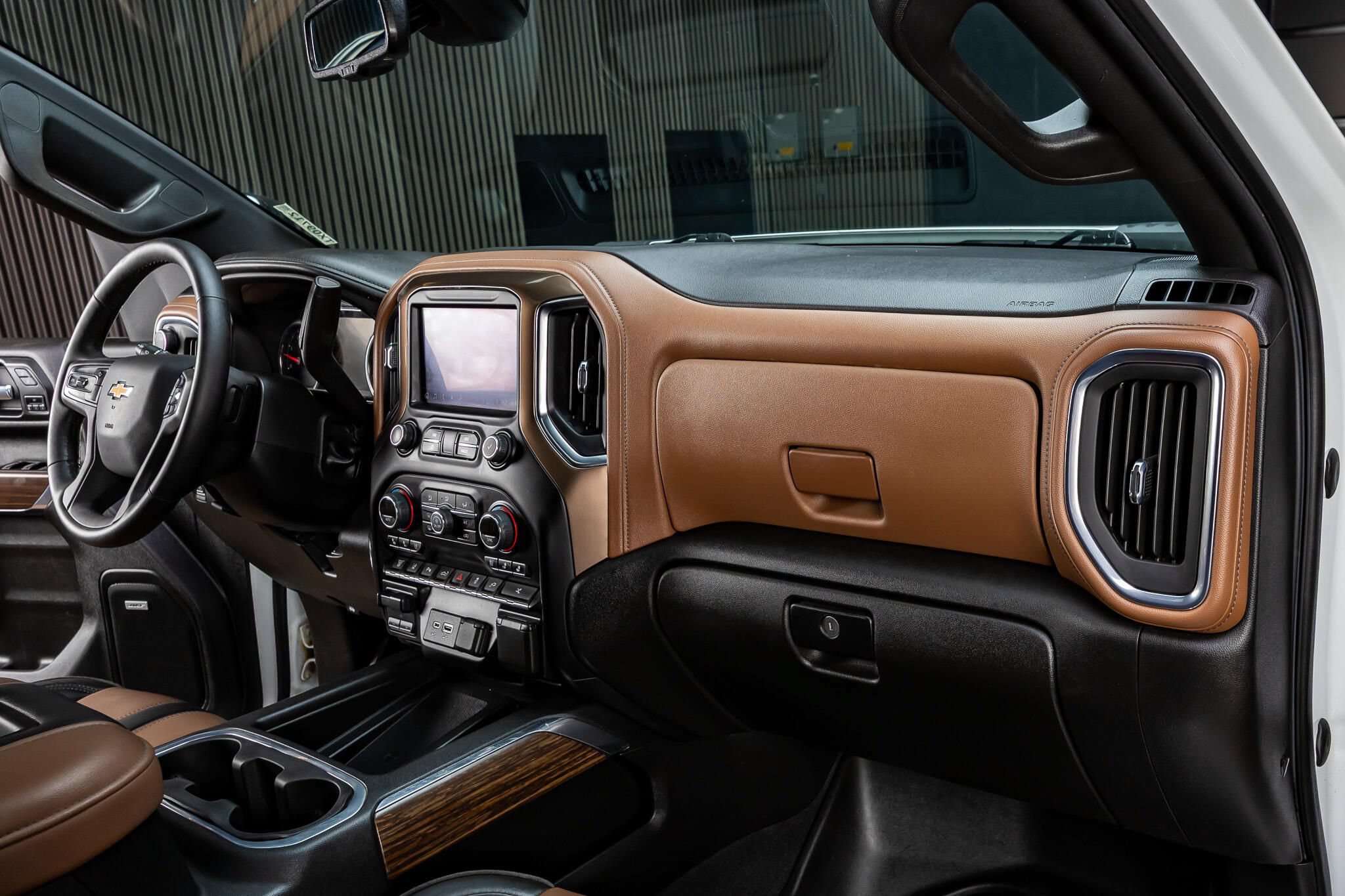 Used 2022 Chevrolet Silverado 3500 High Country w/ Safety Package II AWD/4WD image 18