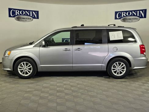 Used 2019 Dodge Grand Caravan SXT FWD image 34