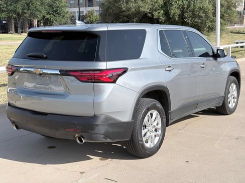 Certified 2023 Chevrolet Traverse LS w/ Safety Package FWD image 4