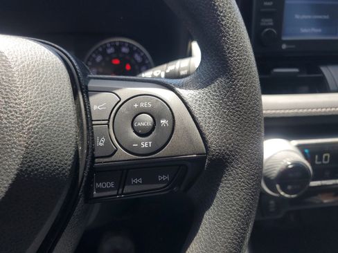 Used 2021 Toyota RAV4 XLE image 22