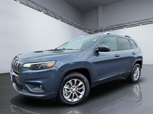 Used 2021 Jeep Cherokee Latitude Lux w/ Sun & Sound Group AWD/4WD image 27