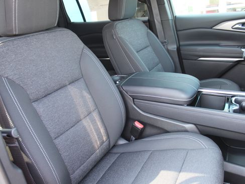 New 2027 Chevrolet Traverse LT AWD/4WD image 27