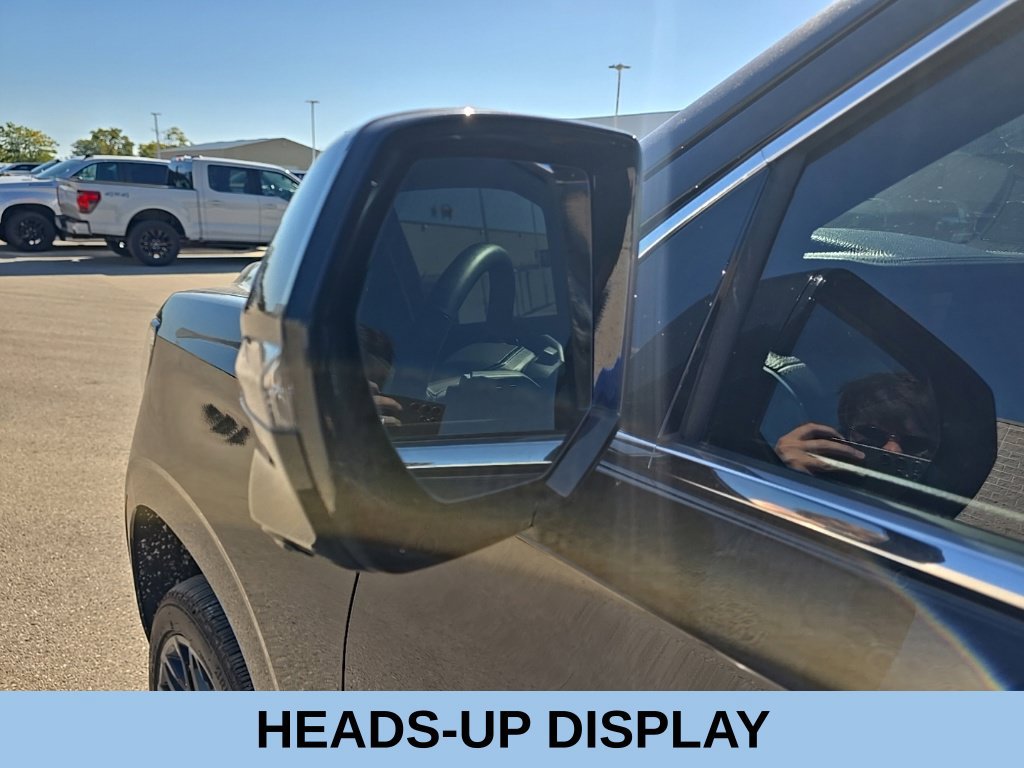 Used 2025 GMC Yukon XL Denali w/ Denali Reserve Package AWD/4WD image 10