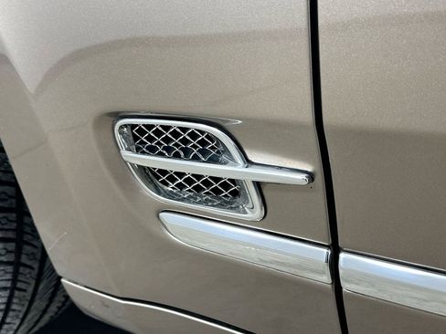 Used 2011 Bentley Mulsanne RWD image 47