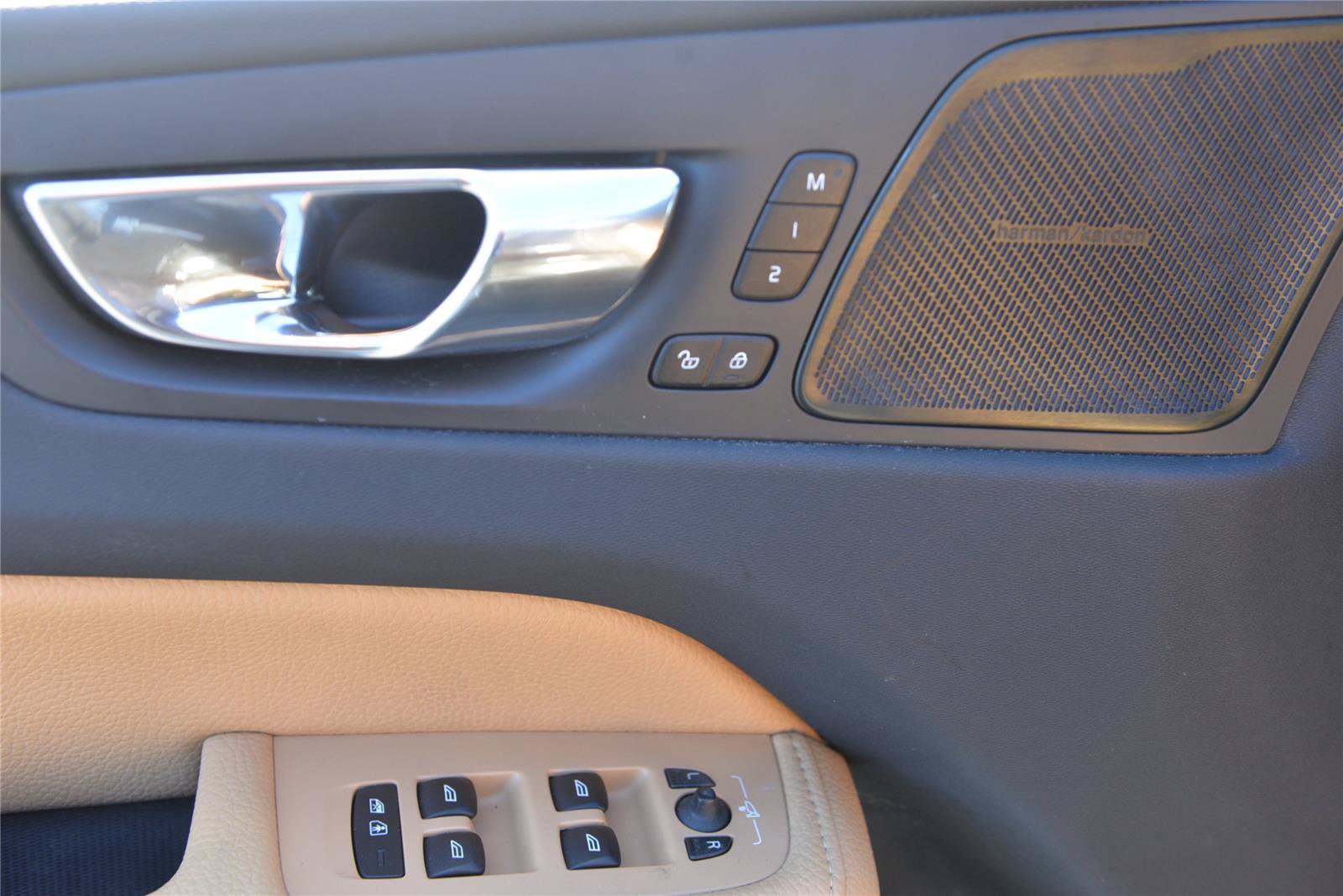 Used 2019 Volvo XC60 T5 Inscription AWD/4WD image 26