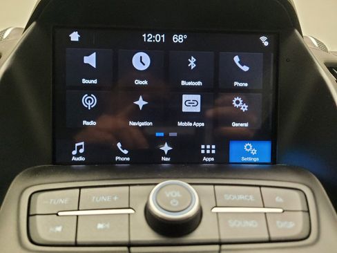 Used 2017 Ford Escape SE w/ Equipment Group 201A FWD image 25