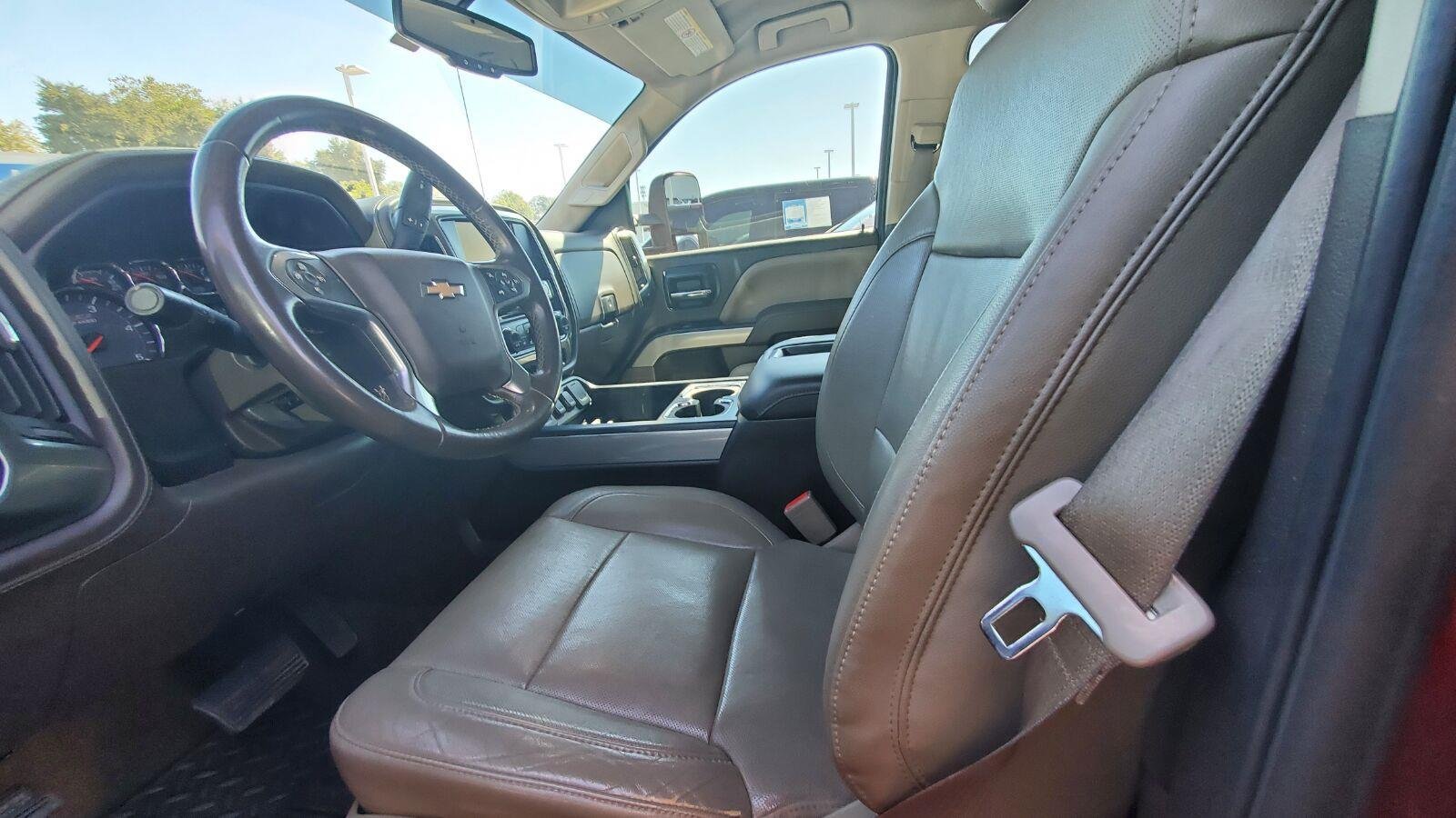 Used 2015 Chevrolet Silverado 2500 LTZ w/ Duramax Plus Package AWD/4WD image 3