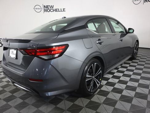 Used 2023 Nissan Sentra SR w/ Trunk Package image 7