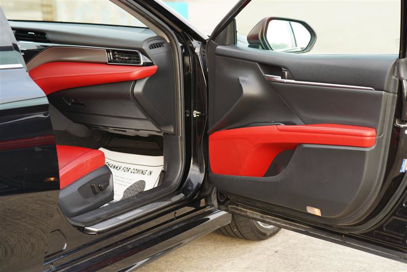 Used 2019 Toyota Camry XSE w/ Navigation Package FWD image 69