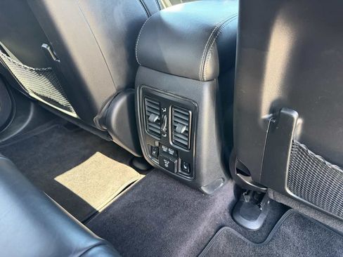 Used 2017 Jeep Grand Cherokee SRT AWD/4WD image 21