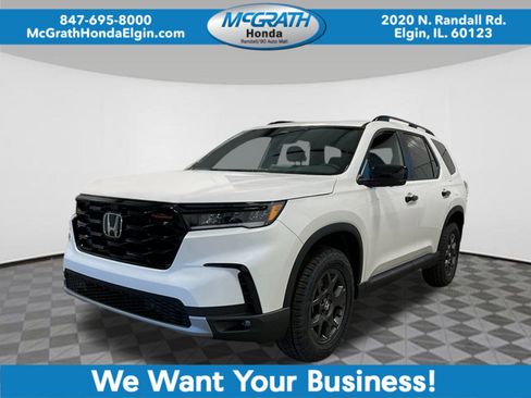 New 2025 Honda Pilot TrailSport image 1