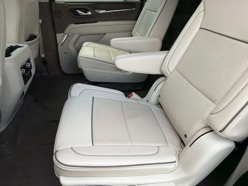Used 2021 GMC Yukon XL Denali RWD image 23