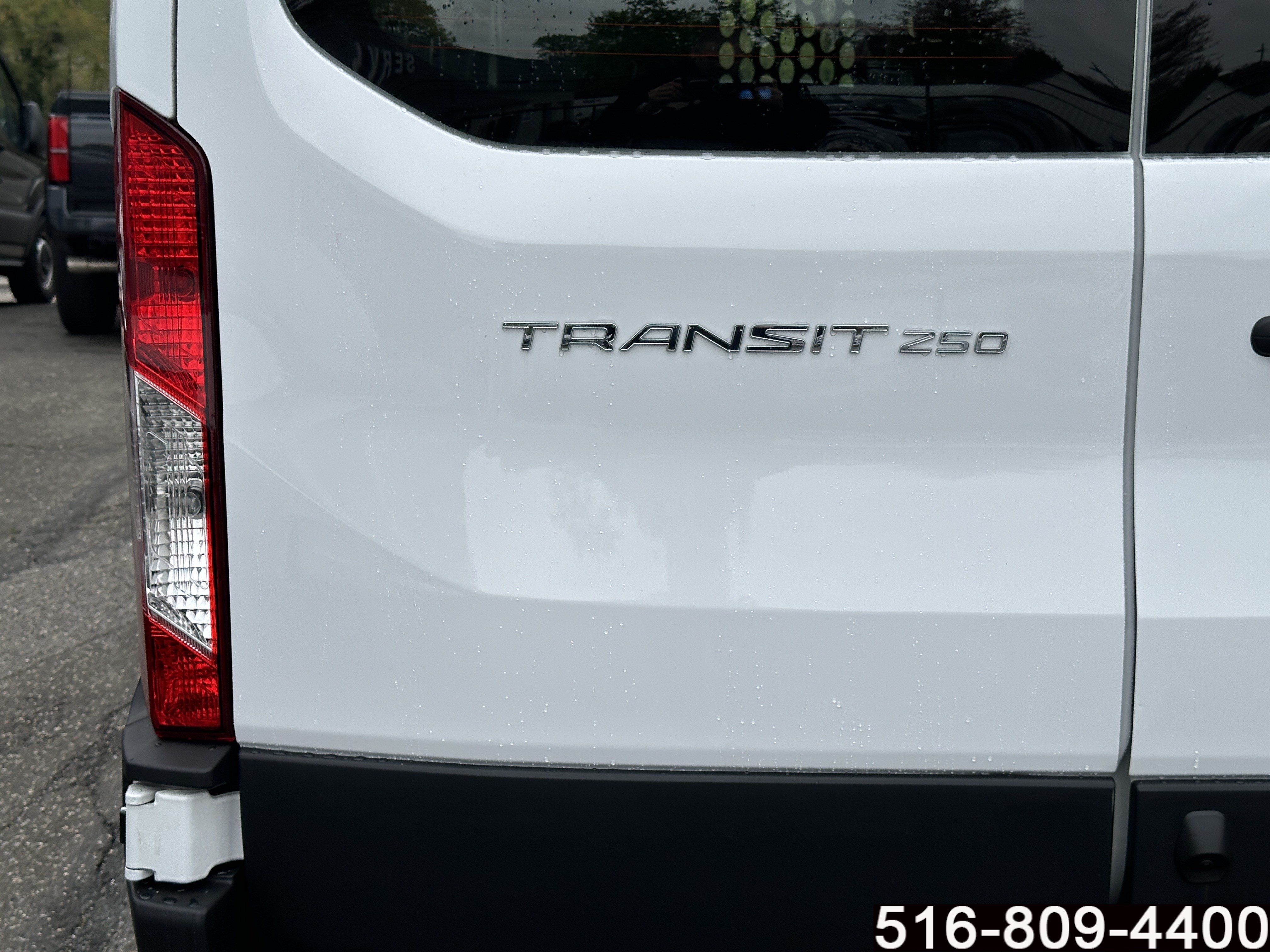 Used 2025 Ford Transit 250 Low Roof w/ Exterior Upgrade Package RWD image 33