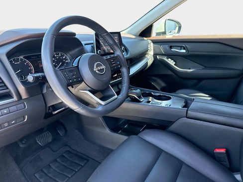 Used 2023 Nissan Rogue SV w/ SV Premium B Package FWD image 33
