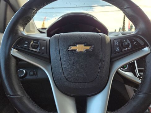 Used 2020 Chevrolet Sonic Premier image 17