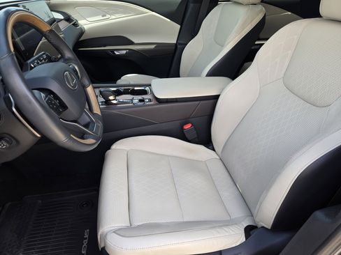Used 2023 Lexus RX 350 FWD w/ Cold Area Package image 7
