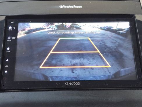 Used 2014 Nissan Frontier SL image 17