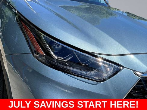 Used 2022 Toyota Highlander Platinum AWD/4WD image 41