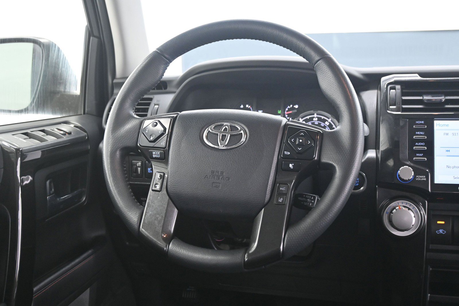 Used 2021 Toyota 4Runner TRD Off-Road Premium w/ Moonroof Package AWD/4WD image 18