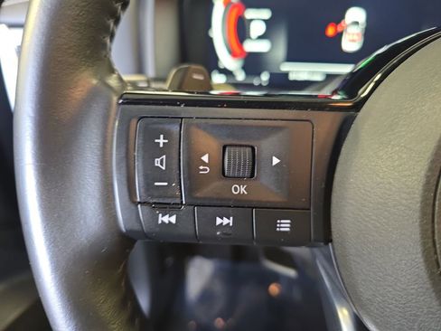 Used 2024 Nissan Rogue Platinum w/ Platinum Premium Package FWD image 19