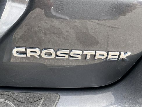Used 2024 Subaru Crosstrek 2.0i Premium image 9
